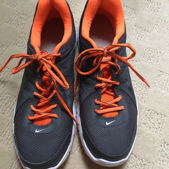 Men’s Nike Sneakers 11.5 - Picture 1 of 5